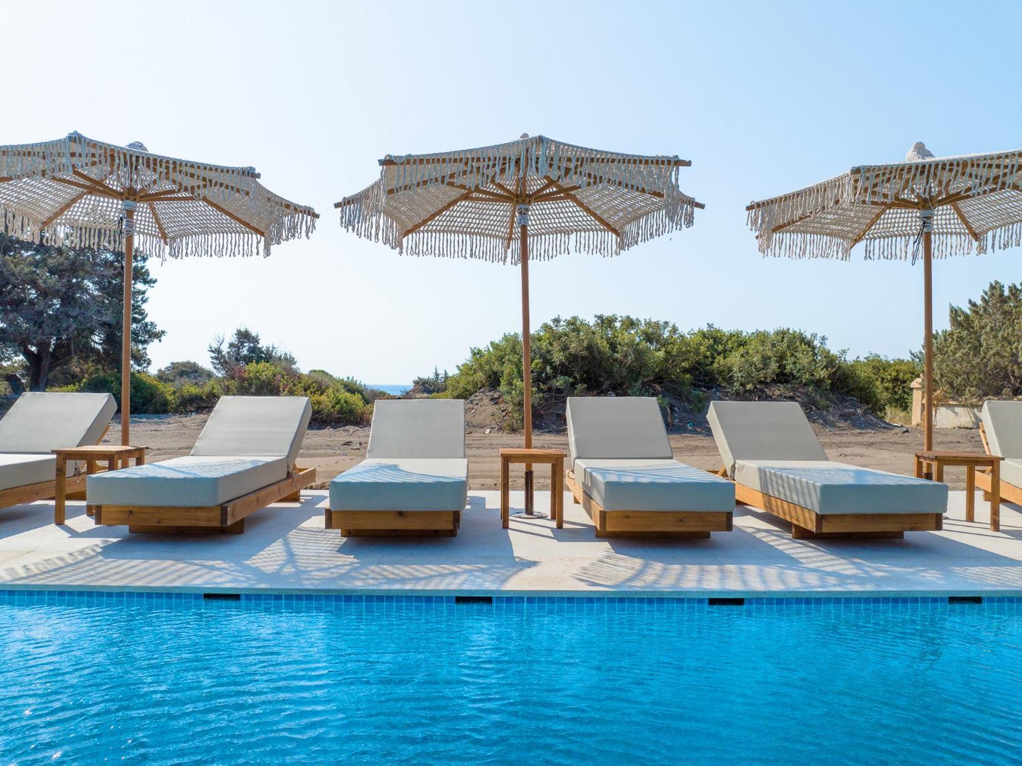 Aethrion Villas & Suites Gennadi Ngoại thất bức ảnh