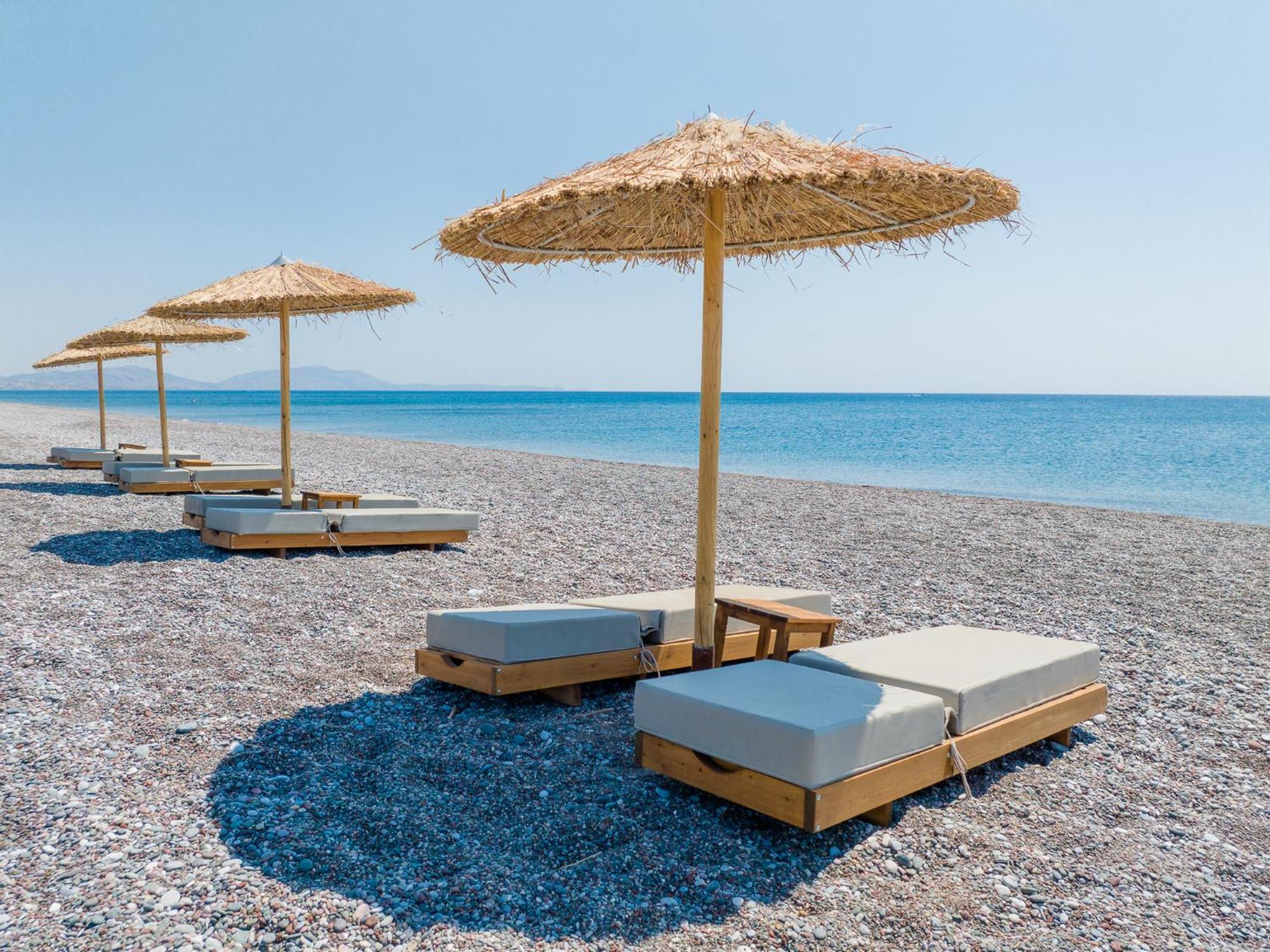 Aethrion Villas & Suites Gennadi Ngoại thất bức ảnh