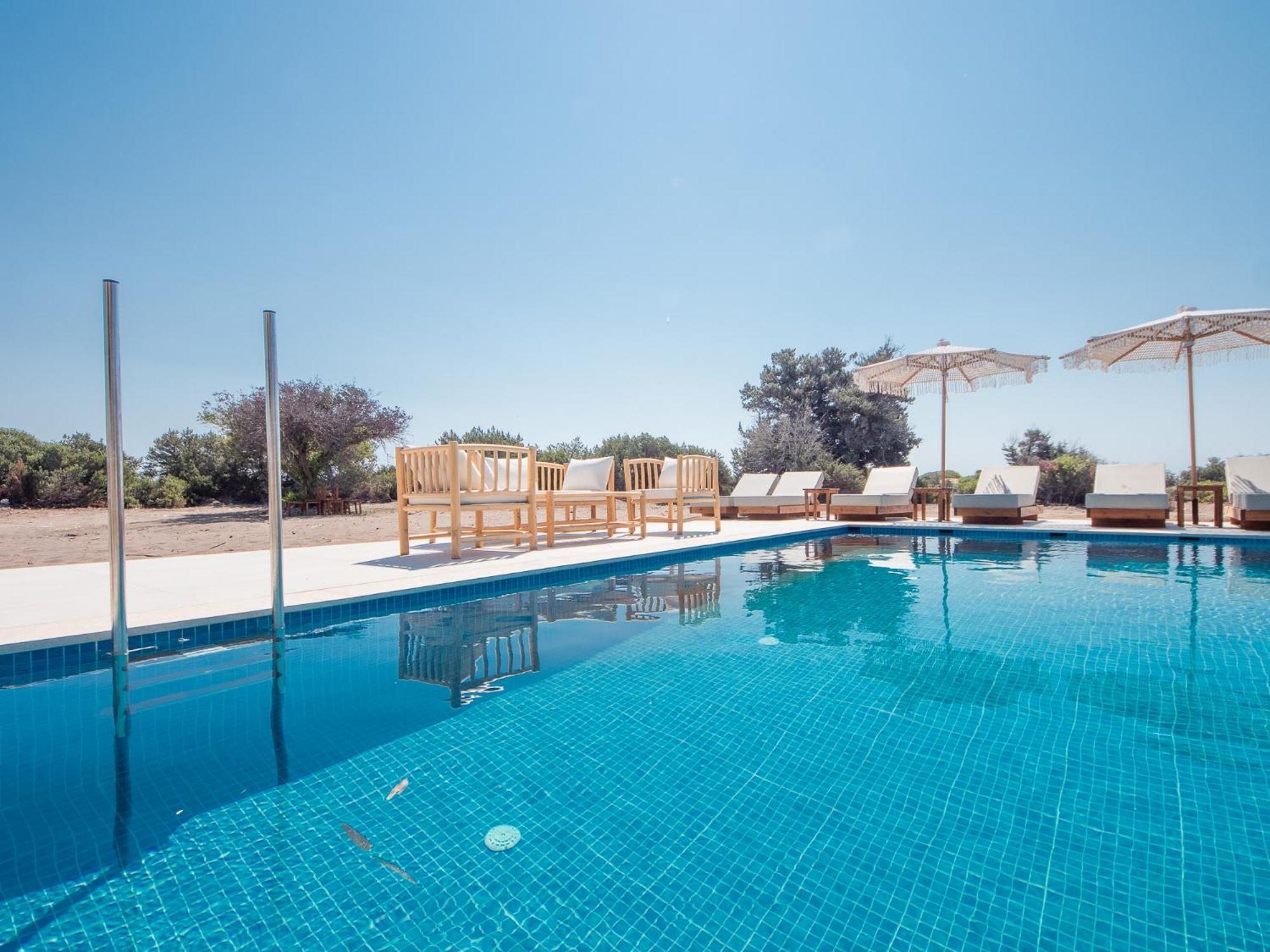 Aethrion Villas & Suites Gennadi Ngoại thất bức ảnh
